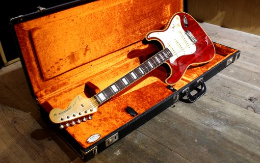 Fender Japan ST68-HO Cherry フェンダージャパン 代理店オーダーモデル 60年代後期のプロトタイプを再現 セミホロウ ゼブラウッド Texas Special搭載 2005年のみ出荷 Stratocaster 18170004